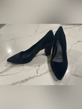 Simply Vera Vera Wang Black Pointed Block Heel Pumps